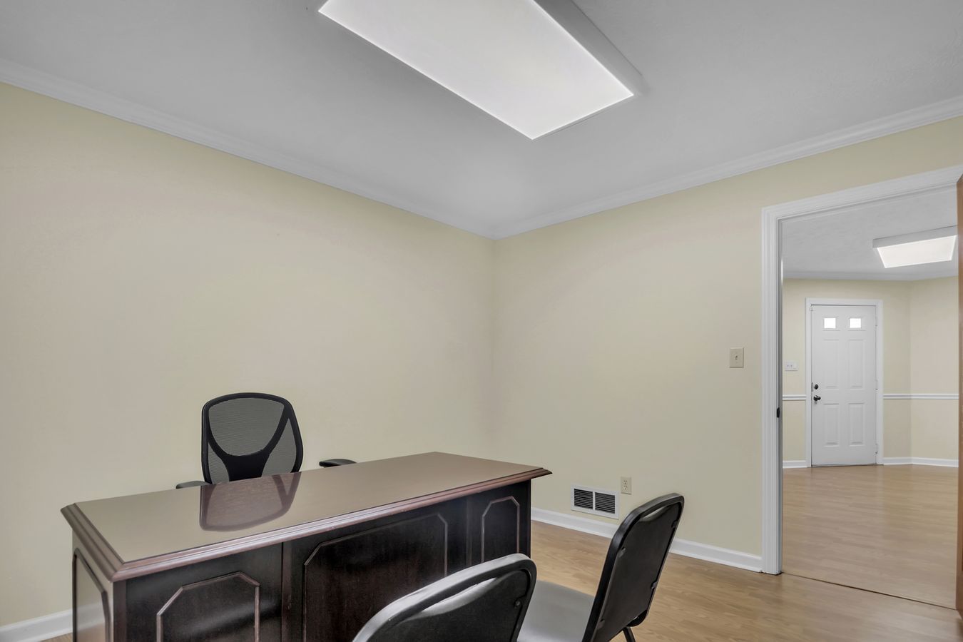Real estate interior photo by GW Vizuals