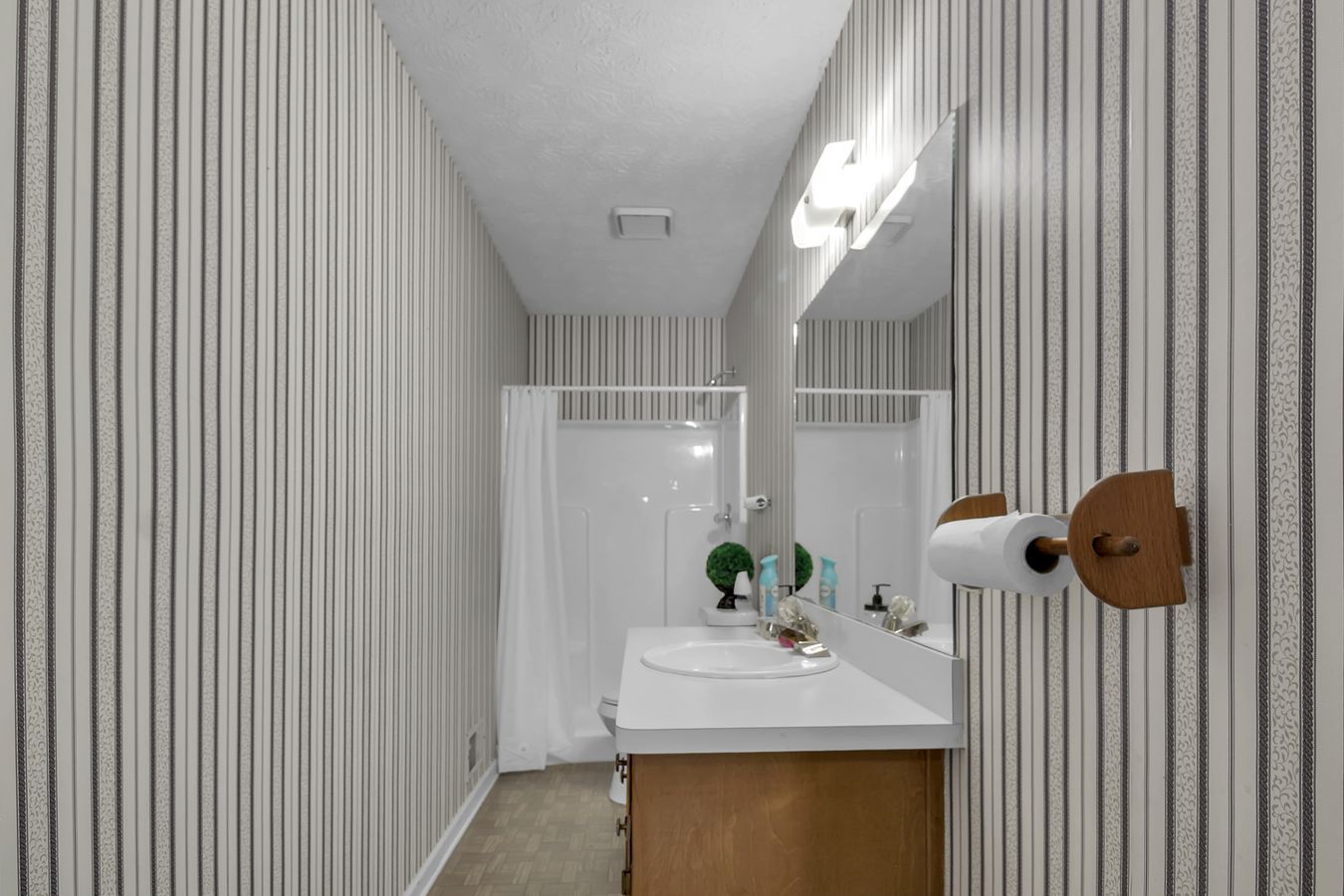 Real estate photo by GW Vizuals