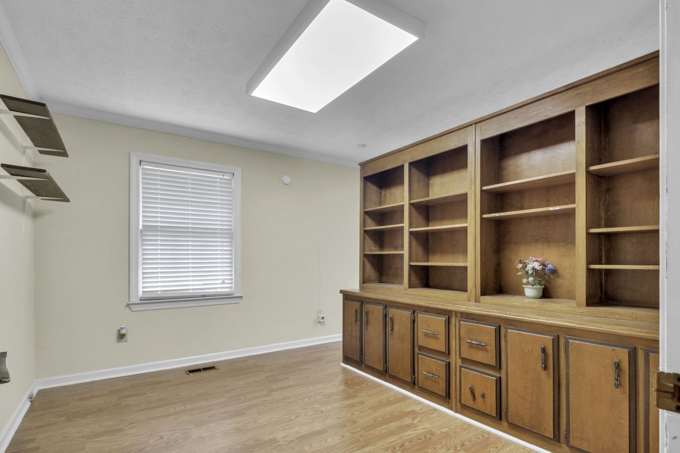 Real estate interior photo by GW Vizuals