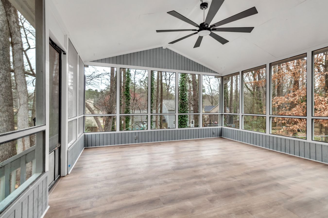 Real estate kitchen photo by GW Vizuals