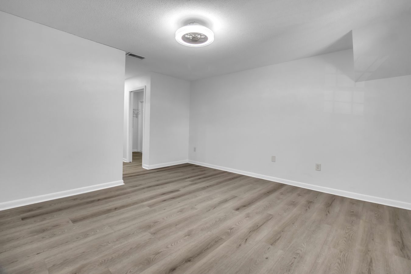 Real estate interior photo by GW Vizuals